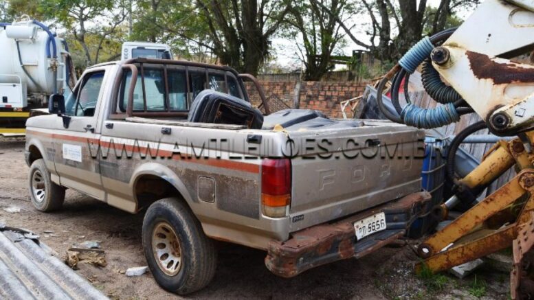 ford- caminhonete-leilão-descomplicado-renda extra-oportunidade-prefeitura