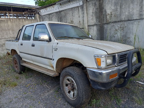 TOYOTA-HILUX-4CD-SR5-OPORTUNIDADE-LEILÃO-DESCOMPLICADO-INVESTIMENTO-OPORTUNIDADE-FROTA