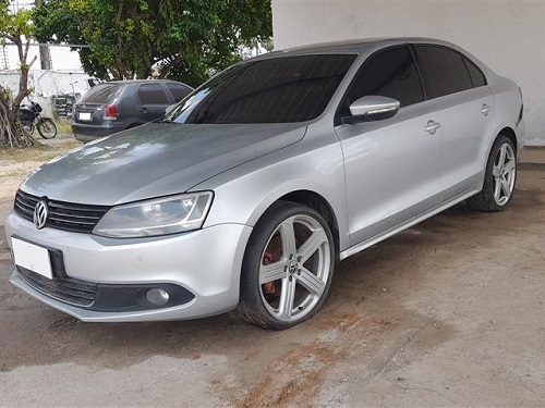 VOLKSWAGEN-JETTA-2.0-OPORTUNIDADE-LEILÃO-DESCOMPLICADO-INVESTIMENTO-BANCO