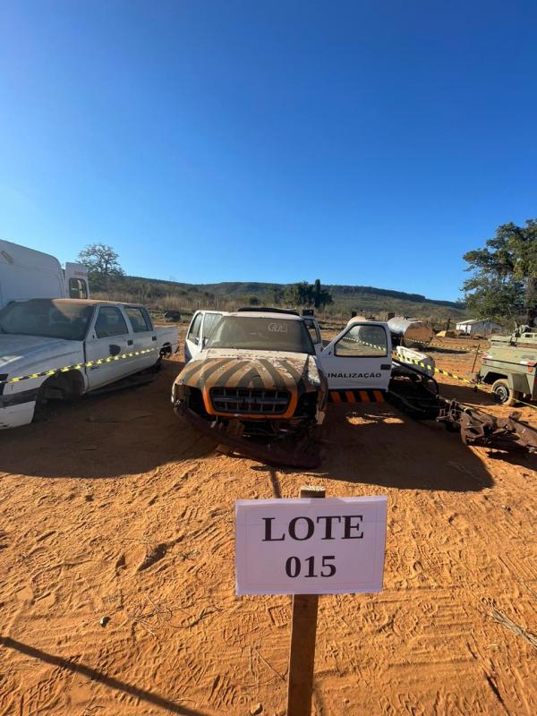 s10-leilão-descomplicado-oportunidade-investimento-caminhões-carros-caminhonetes-geradores-militar-exército