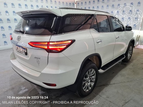 HILUX-SW-SRX-2.8-4X4-DIESEL-TOYOTA-OPORTUNIDADE-FROTA-LEILÃO-DESCOMPLICADO-MILAN-LEILÕES