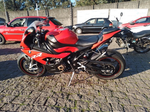 bmw-s1000-rr-oportunidade-leilão-descomplicado-cláudio-cezar-kuss-curitiba-recuperado-financiamento-banco