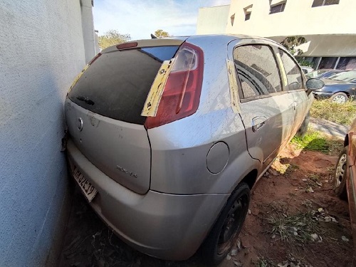 fiat-punto-oportunidade-leilão-descomplicado-receita-federal-apreensão