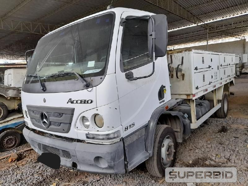 mercedes-benz-accelo-815-2013-oportunidade-leilaoonline-leilao-investimento