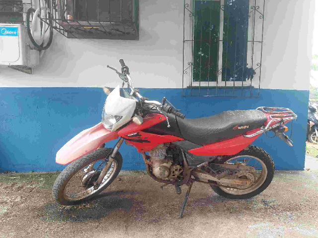 XRE 300 A Partir de R$ 1 mil, Honda Bros e Pop 100 R$ 700