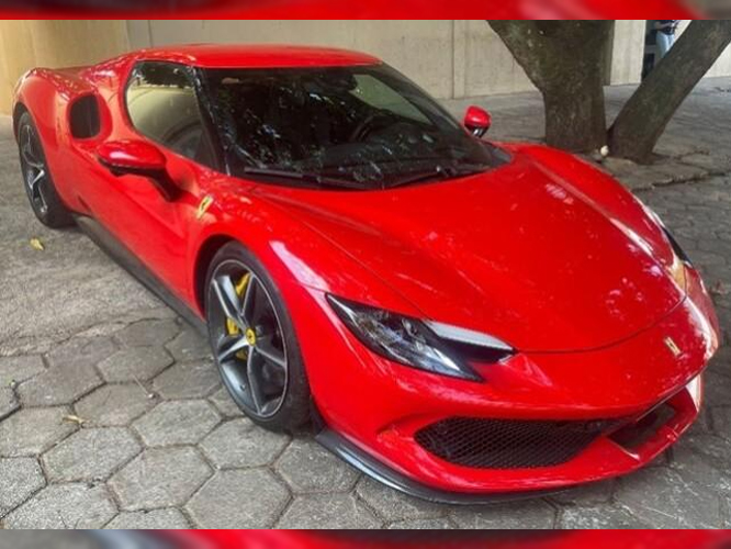 ferrari-leilao-veiculos-oportunidade-investir-renda-extra
